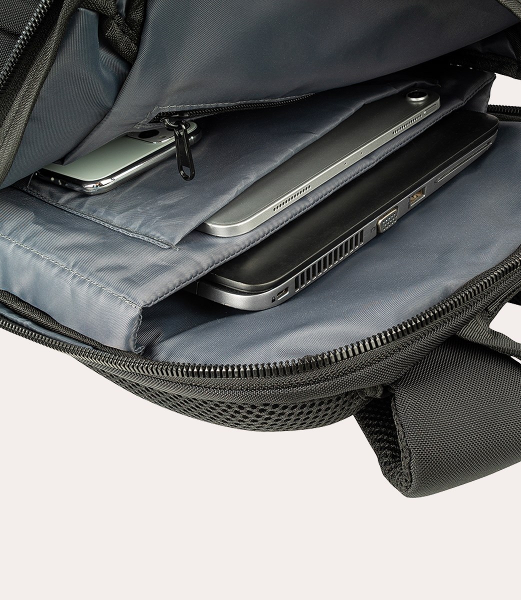 TUCANO ZAINO C/AGS 15.6" DOTATO DI ANTY GRAVITY PER RIDURRE CARICO IN MOVIMENTO, NERO